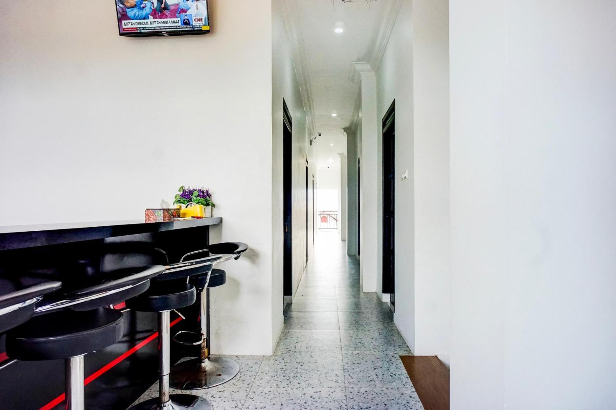 Capital O 94254 Dental Inn Banda Aceh Exterior foto
